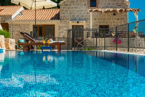 Villa Stone-Exceptional private Estate Villa in Mlini