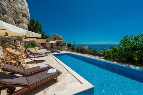 Villa Stone-Exceptional private Estate Villa in Mlini