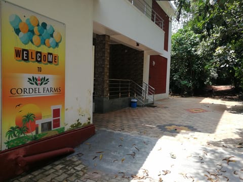 Cordel Farms Mangalore Estancia en una granja in Mangaluru