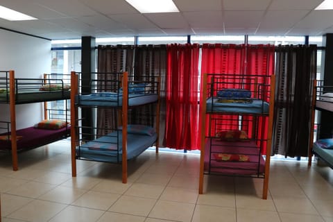 Mahana Lodge Hostel & Backpacker Hostal in Pape'ete
