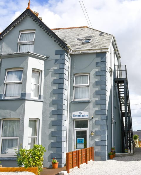 Donnington Guesthouse Bed and Breakfast in Truro