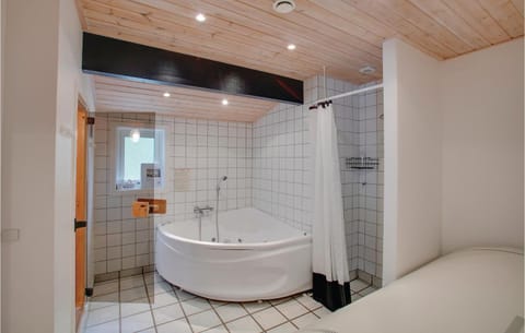 Awesome Home In Nex With Wifi House in Bornholm