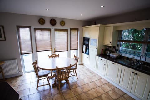 Patio, Dining area