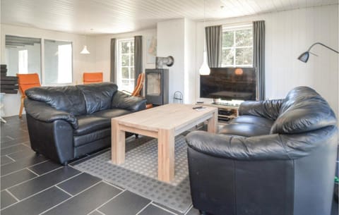 Stunning Home In Blvand With Sauna, Wifi And Indoor Swimming Pool Casa in Blåvand