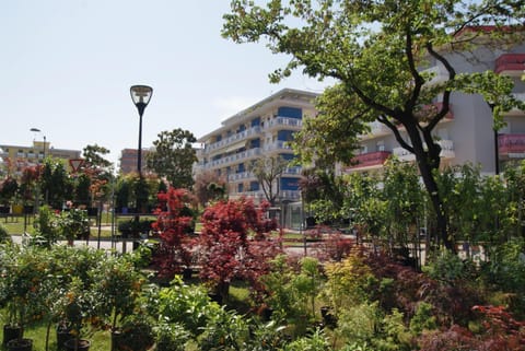 Facade/entrance, Garden view, Quiet street view