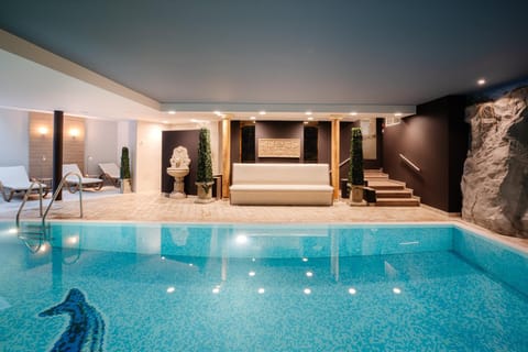 Spa and wellness centre/facilities, Pool view, Swimming pool