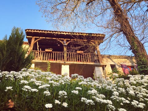 Property building, Garden