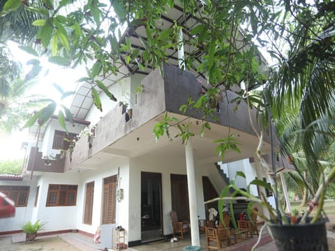 Windy Garden Bed and Breakfast in Galle