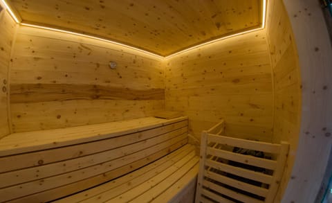 Sauna, Spa and wellness centre/facilities