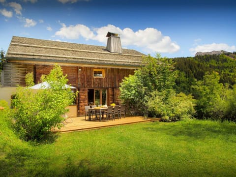 Property building, Natural landscape, Summer, Garden