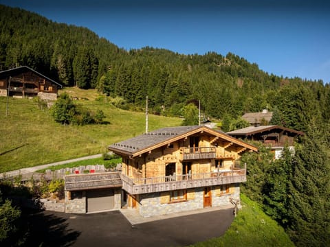 Property building, Day, Natural landscape, Mountain view