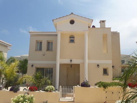 Anthorina Villa 4 Chalet in Protaras