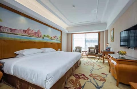 Vienna International Hotel Xinyang Yangshan New District Hôtel in Hubei