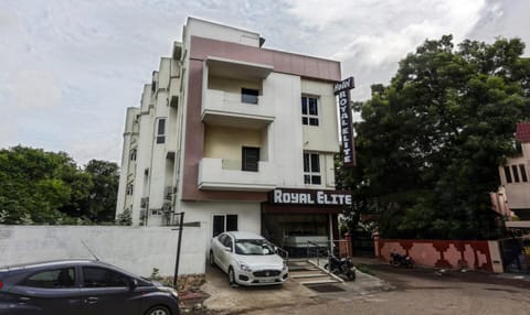 Property building, Street view, Location, Parking