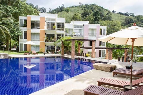 Kamala Hills Serviced Apartments Condominio in Kamala