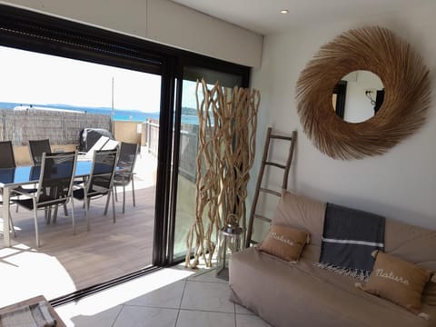 Appartement T3 RDC Les Pieds dans le Sable résidence les sables d'or la croix valmer Apartment in La Croix-Valmer