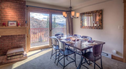 Bear Claw 202 - Ski-in Ski-out Condo! Apartment in Steamboat Springs