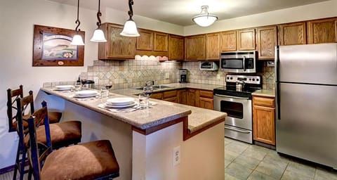 Bear Claw 410 - Ski-in Ski-out Condo! Apartment in Steamboat Springs