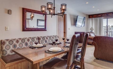 Bear Claw 516 - Ski-in Ski-out Condo! Apartment in Steamboat Springs