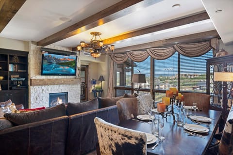 Edgemont 2305 - Luxury Ski-in Ski-out Condo Apartment in Steamboat Springs