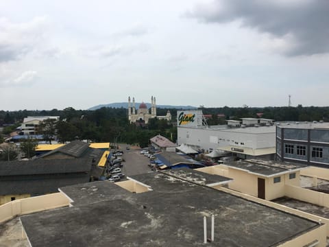 Nearby landmark, View (from property/room), On site, Area and facilities, Supermarket/grocery shop, Shopping Area