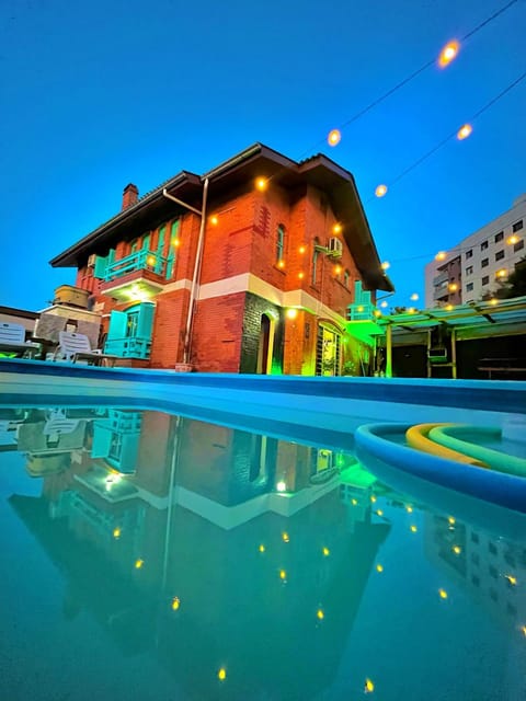 Property building, Swimming pool