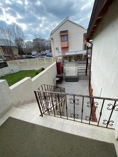 Inner courtyard view