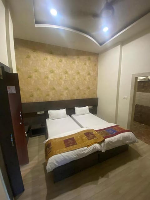 Dwivedi Hotels Sri Omkar Palace Gasthof in Varanasi