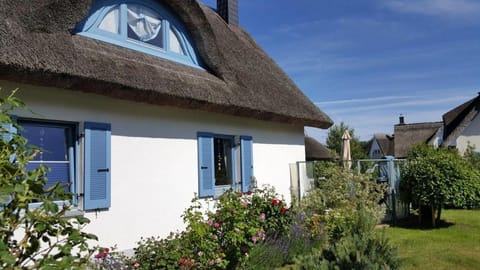 Ferienhaus-Seehund House in Glowe