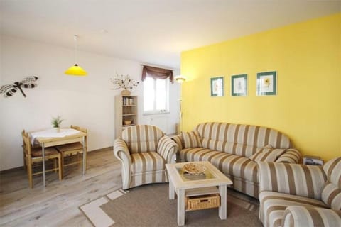 Strandschloesschen-Haus-II-WE-17-9871 Apartment in Kühlungsborn