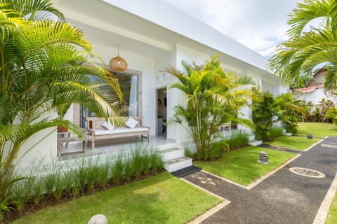 Property building, Garden