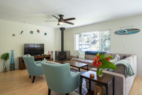 TV and multimedia, Living room, Dining area