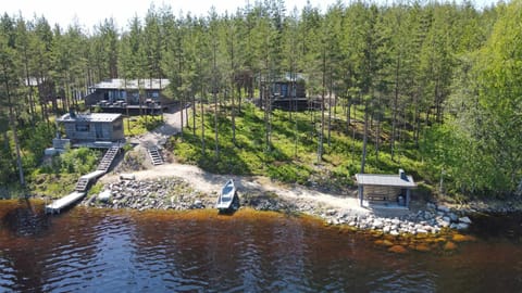 BBQ facilities, Hot Tub, Sauna, Beach, Beach