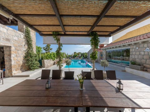 Patio, Swimming pool