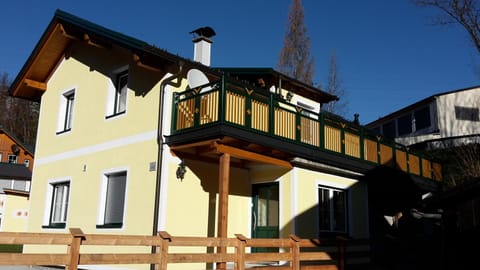 Property building, Summer, Balcony/Terrace, Mountain view