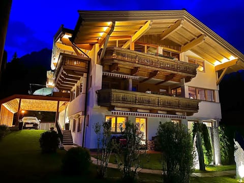 Landhaus BergMoment - adults only Condominio in Ellmau