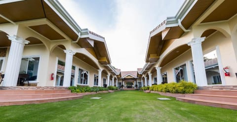 Patio, Garden, Balcony/Terrace