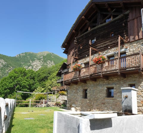 Le Petit Coeur Bed and Breakfast in Aosta Valley, Italy