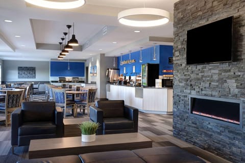 Days Inn & Suites by Wyndham Warman Legends Centre Hotel in Saskatchewan