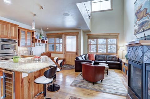 Placer Ridge Lookout Apartment House in Breckenridge