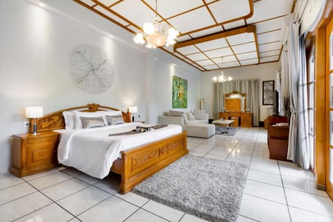 Raintree Boutique Villa & Gallery Bed and Breakfast in Yogyakarta