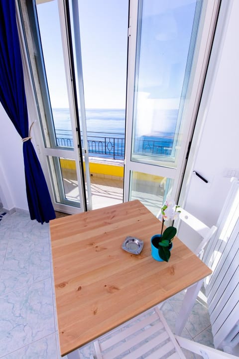 On the beach Sea-view&Kitchen In Room Bed and Breakfast in Salerno