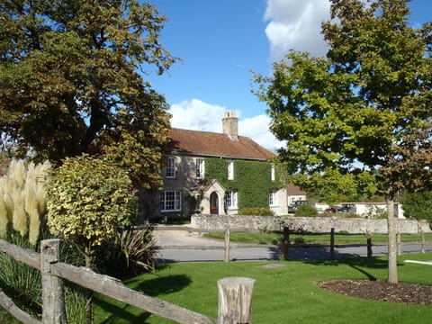 Manor Farm B&B Farm Stay in Test Valley District