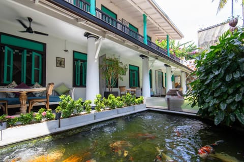 Parawa House Hotel in Galle