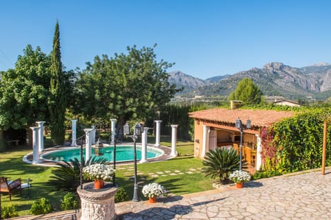 Alzina Villa 5 bedrooms with pool in Sa Coma Bunyola at the foot of the Sierra de Tramuntana but close to Palma Chalet in Raiguer