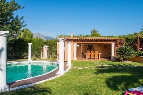 Alzina Villa 5 bedrooms with pool in Sa Coma Bunyola at the foot of the Sierra de Tramuntana but close to Palma Chalet in Raiguer