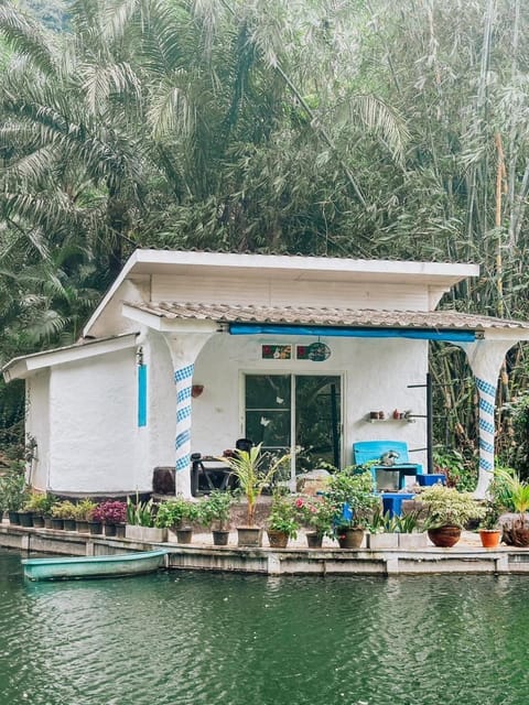 Property building, Garden view, Lake view