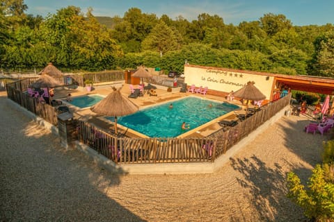 Swimming pool, sunbed