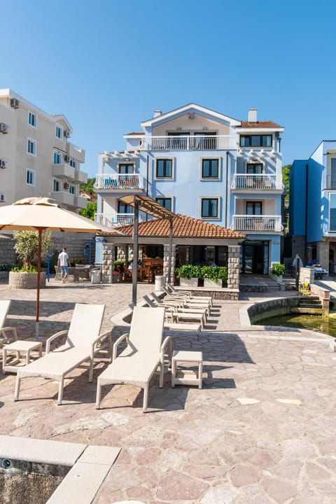 Apart-hotel Villa Lav Apartment hotel in Kotor Municipality