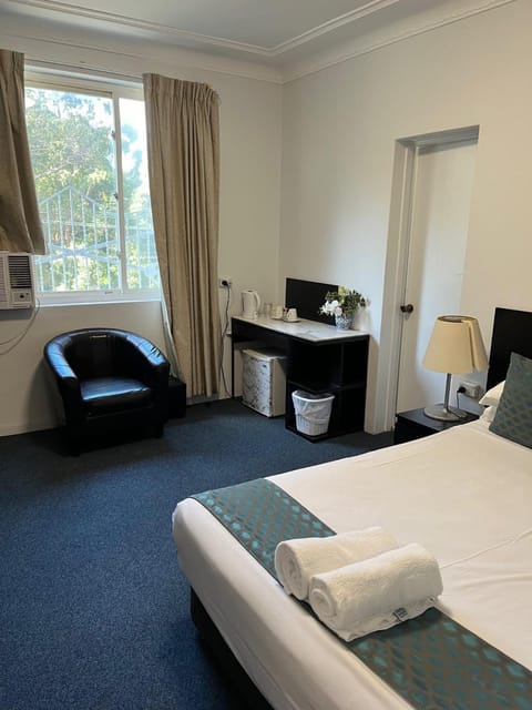 Hotel St Leonards Hotel in Sydney
